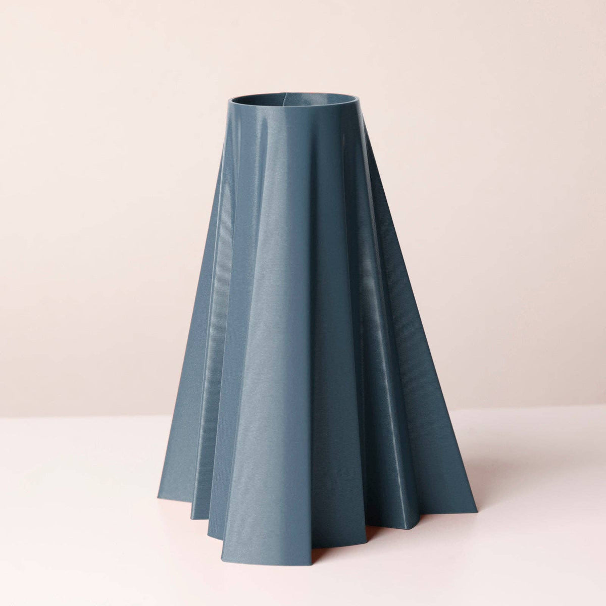 Watertight Vase - Plant based - Earthy colors - Aero