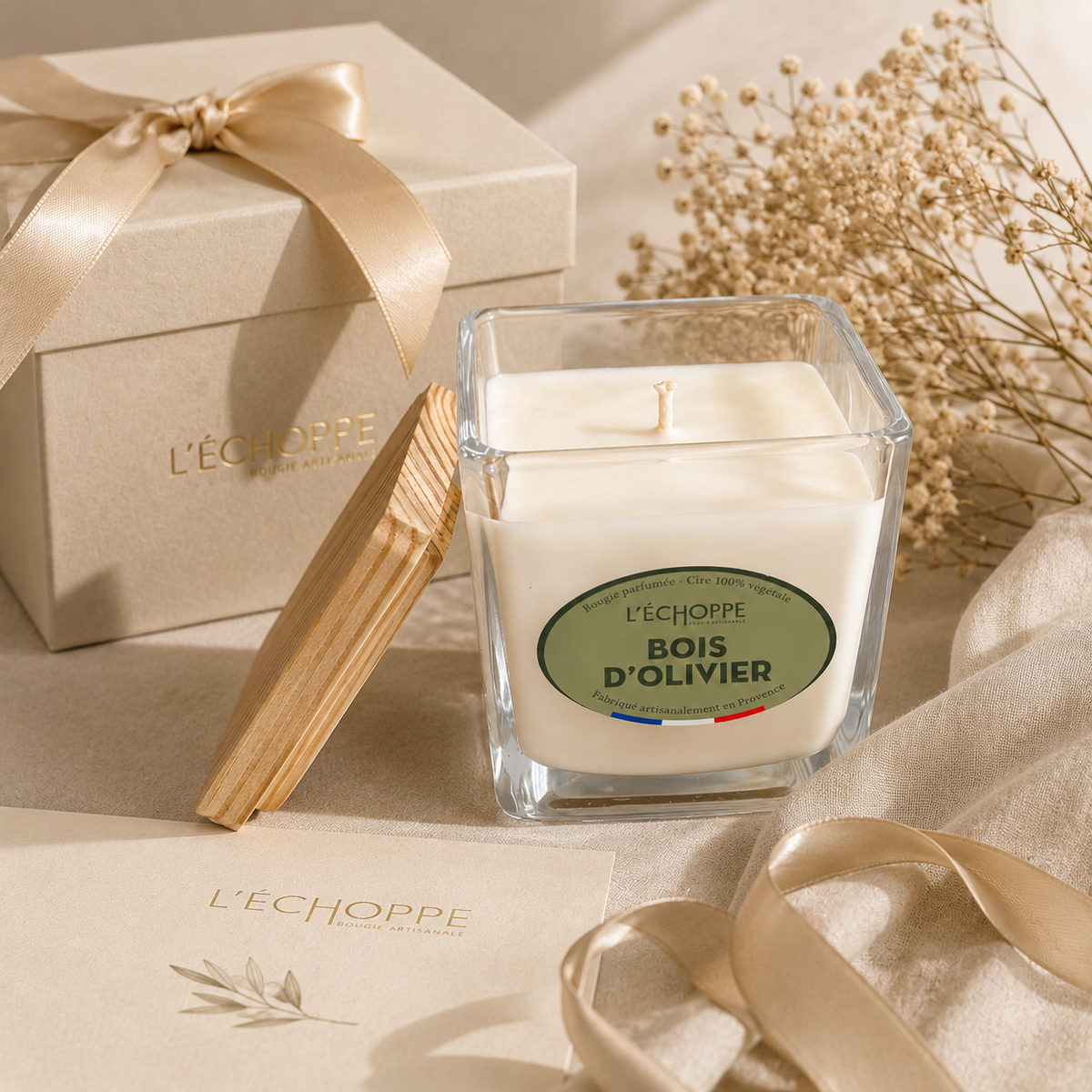 Alyvmedžio medienos aromato – Kvapni žvakė (190 g)