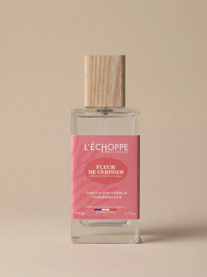 Vyšnių žiedų namų kvapo purškiklis (100 ml)